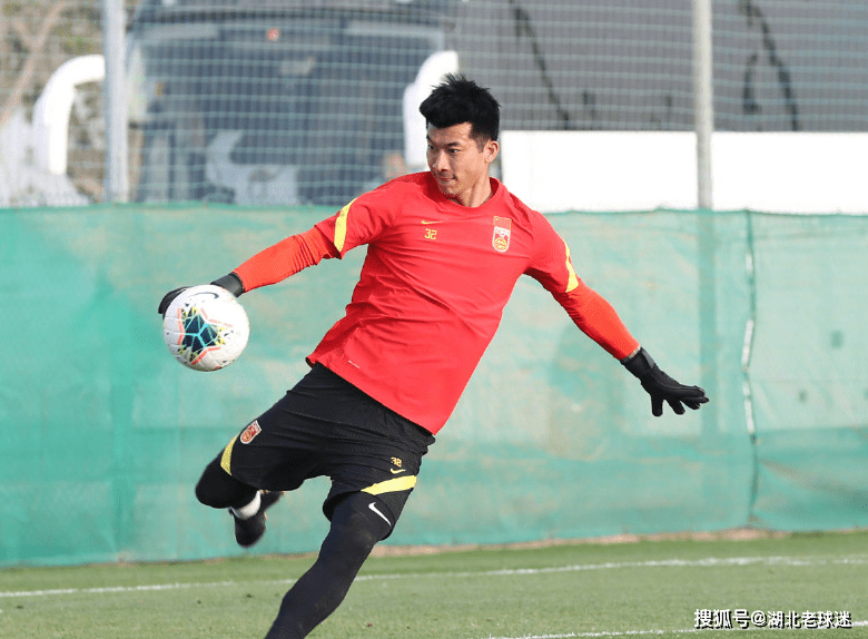 包含集结日体能课后，底特律活塞刷新队史纪录备战亚冠，质疑声四起，球队文化被再次提及的词条开云体育官方网